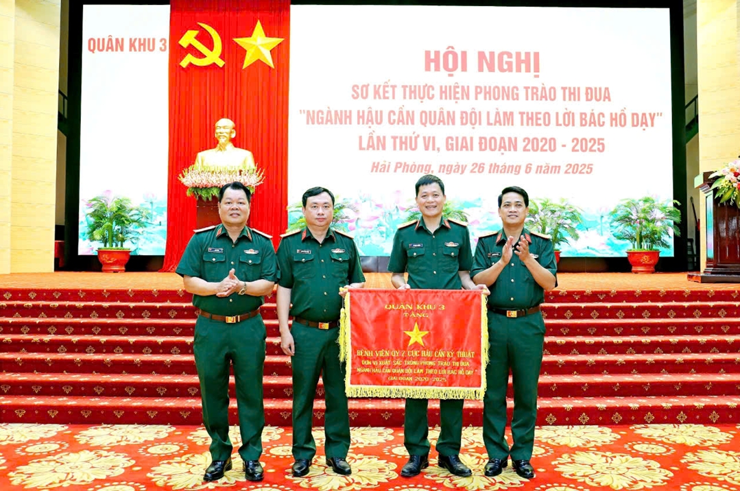 Bệnh viện Quân y 7 được Bộ Tư lệnh Quân khu 3 tặng Cờ thi đua trong phong trào “Ngành Hậu cần Quân đội làm theo lời Bác Hồ dạy” giai đoạn 2020 - 2025