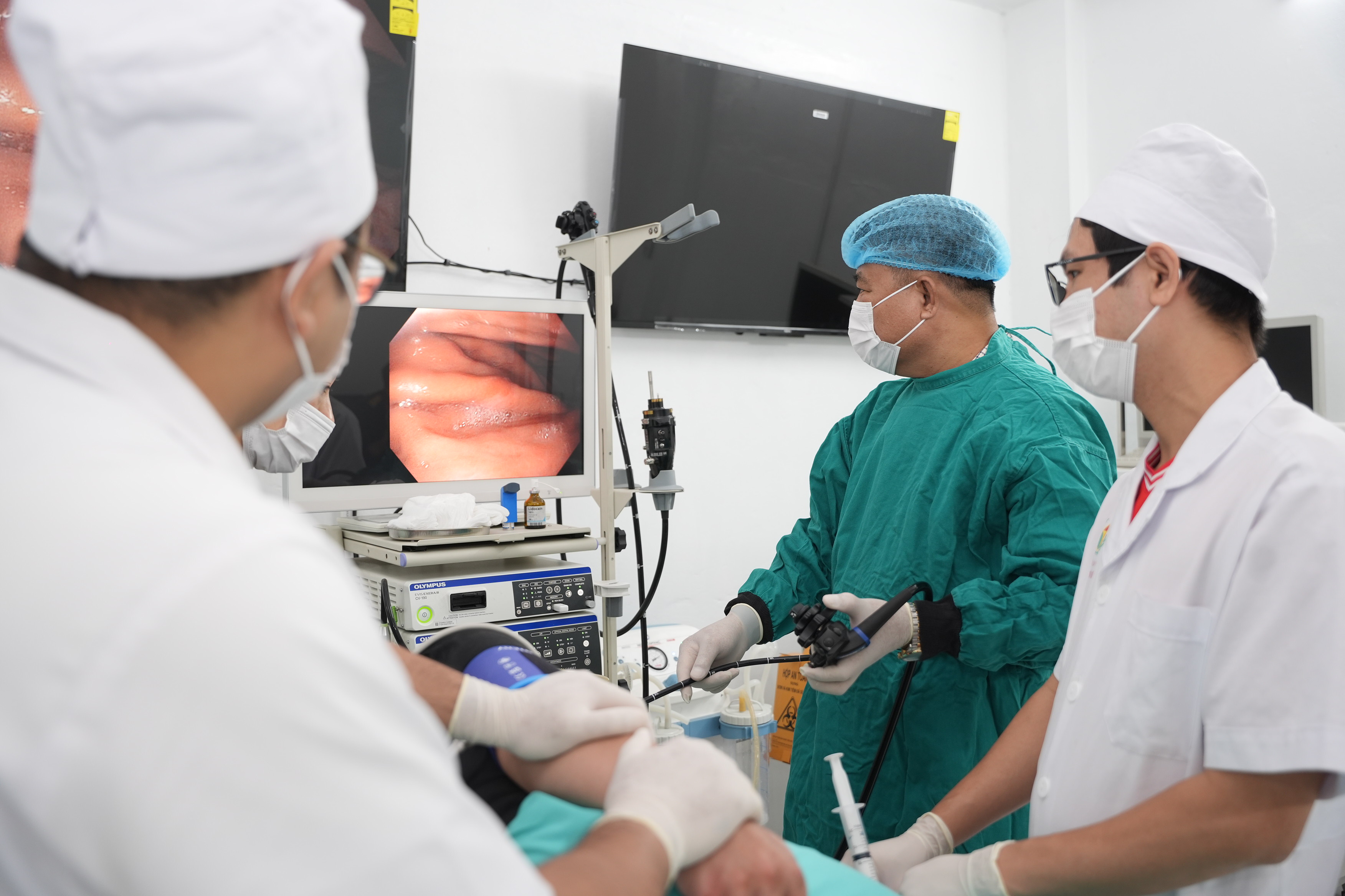 BỆNH VIỆN QUÂN Y 7 ĐỔI MỚI, NÂNG CAO CHẤT LƯỢNG KHÁM, CHỮA BỆNH